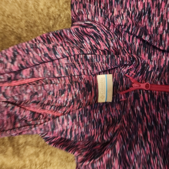 Lightweight zip up - Picture 2 of 3